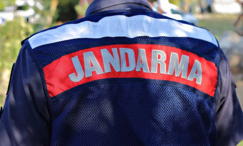 Jandarma uyardı: 'Güvenilirliğini teyit etmediğiniz bir ürün için ön ödeme göndermeyin'