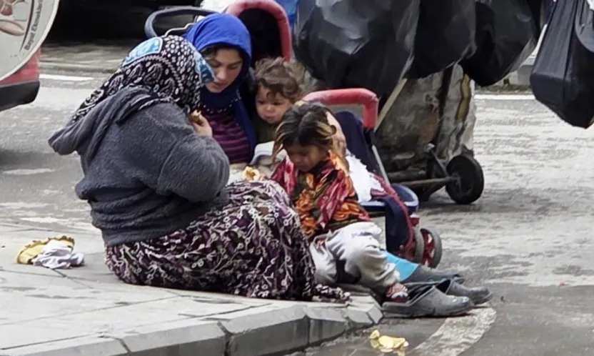 Kayseri Büyükşehir Belediyesi yanında yürek sızlatan tablo