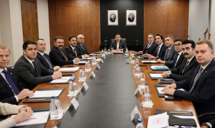 Kayseri'de kaymakamlar ile birlikte ilçe gündemi masaya yatırıldı