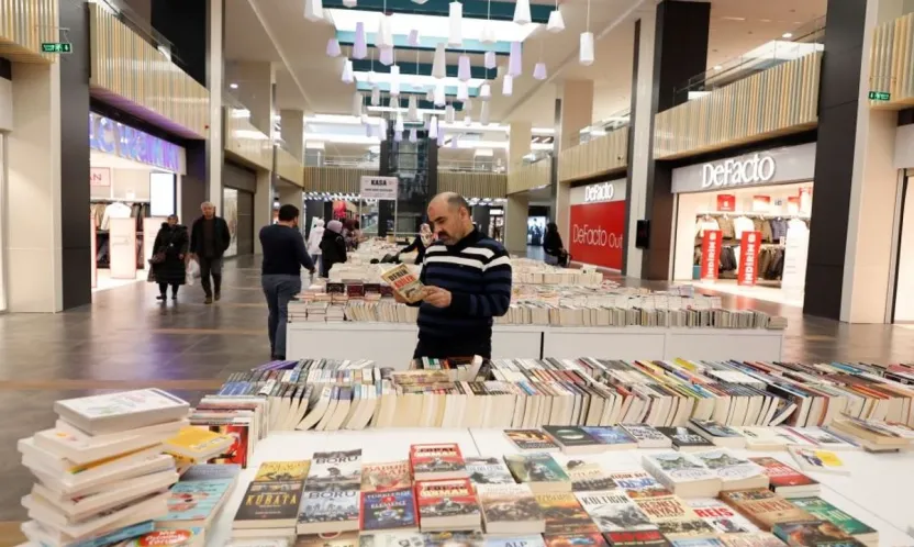 Kayseri'de Kitap Fuarı iptal edilince, Fuara Sanayici İşadamları sahip çıktı