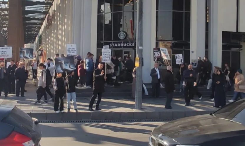 Kayseri'de Sessiz Direniş: Gazze İçin 8 Aydır Meydanlarda