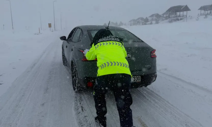 Kayseri-Develi Erciyes İl Yolu ulaşıma kapatıldı
