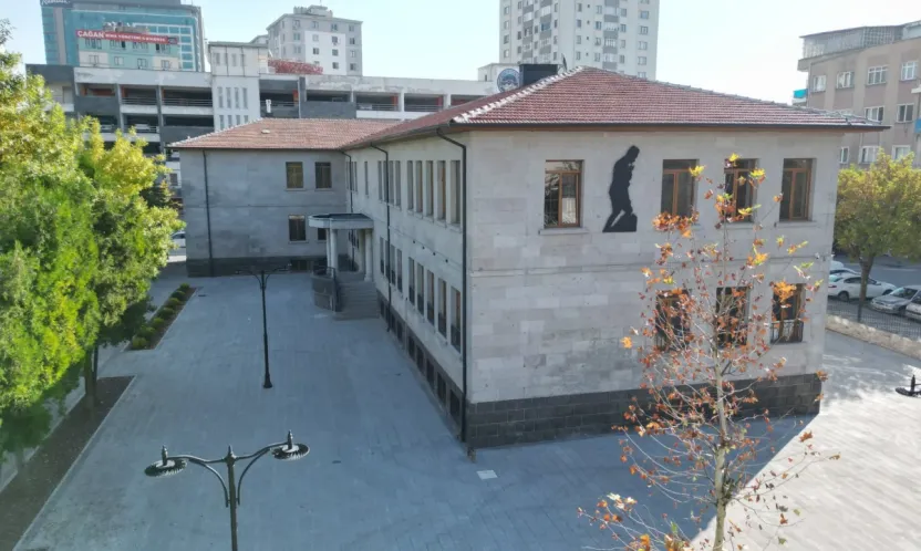 Kayseri'nin tarihi okulu 'Sanat Merkezi' oluyor