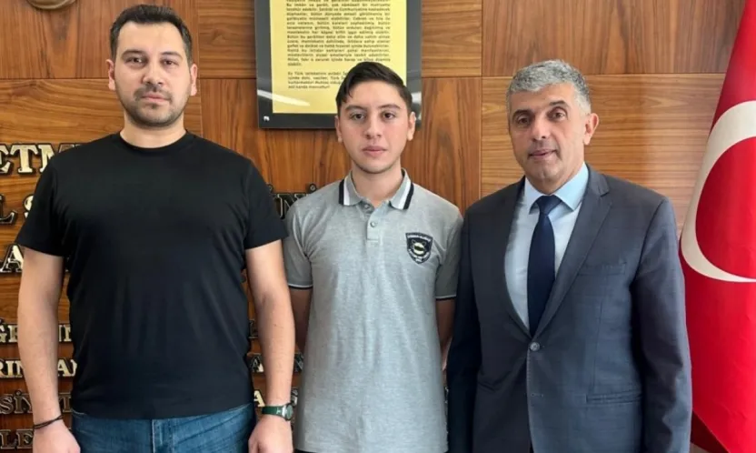 Kayserili öğrenci Türkiye'de 1'inci, dünyada 5'inci oldu