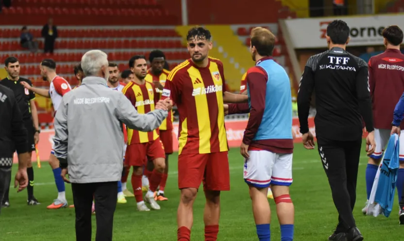 Kayserispor'lu Abdulsamet, bahis gerekçesiyle Burak gözaltına alındı