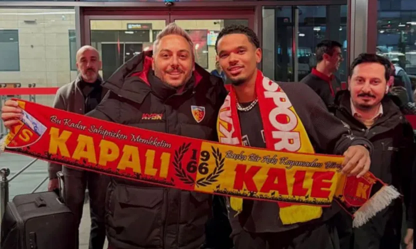 Kayserispor'un Manchester City'den kadrosuna kattığı Katongo şehre geldi