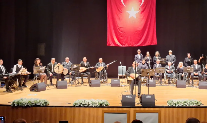 Kızılay Engelsiz Teşkilatı Müzik Korosundan halk konseri