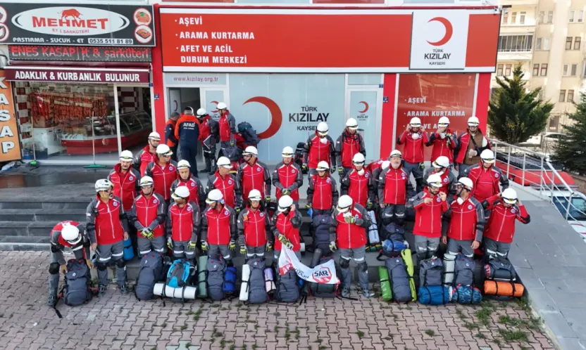 Kızılay Kayseri Şubesi'nden Önemli Adım: Arama Kurtarma Ekipleri Eğitime Başladı