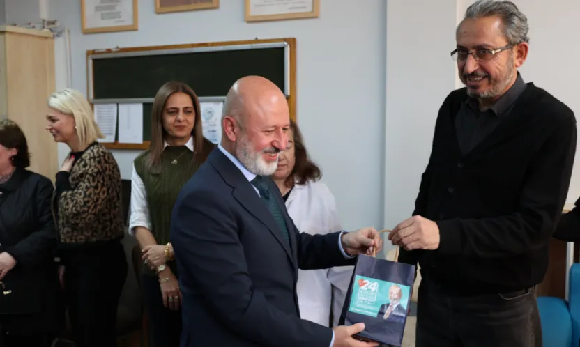 Kocasinan'dan öğretmenlere 'hatırı 40 yıl sürecek' hediye