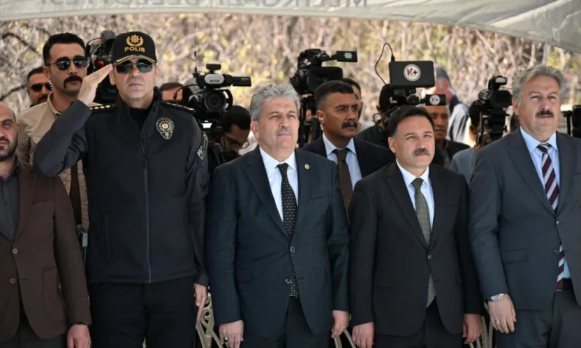 Melikgazi Belediyesi Mustafa Ulubaş İlkokulu'nun temel atma töreni düzenlendi