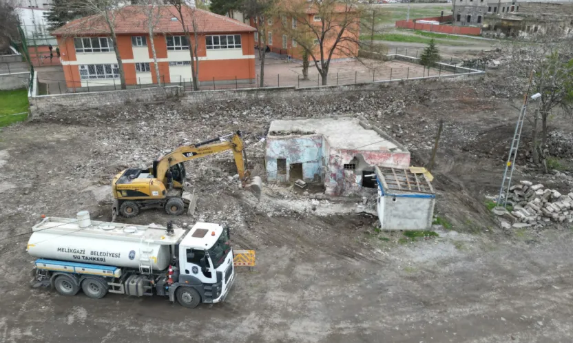 Melikgazi'de 6 yılda 2 bin 523 metruk yapıya işlem uygulandı