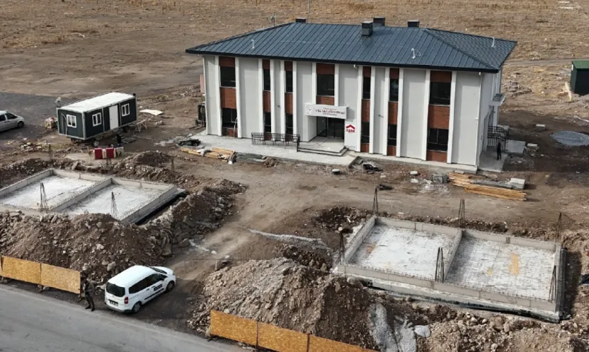 Melikgazi'de Asım-Türkan Balcı Aile Sağlık Merkezi'nde sona yaklaşıldı