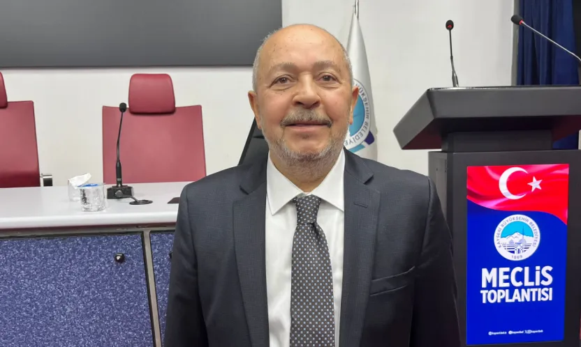 MHP'li Say, 'Dünyaya mal olmuş Koca Sinan'ın adını kaldırarak bir bulvara isim vermek çok yanlış'