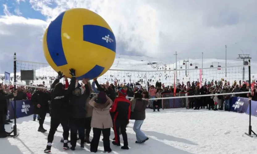 Milyonlar Erciyes'e Aktı