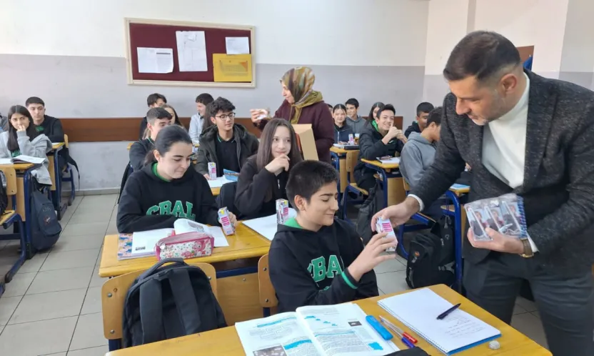 Okul Müdürü Metin 'Annelere sesleniyorum çocuklarımızı kahvaltı yapmadan okullara göndermesinler'