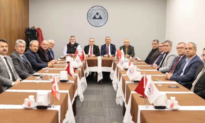 Rektör Prof. Dr. Altun, KAYSO Yönetimine ERÜ'nün Projelerini Anlattı