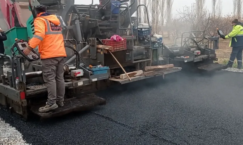 Sultan Sazlığı Yolunda Ekosistem Dostu Asfalt Uygulaması