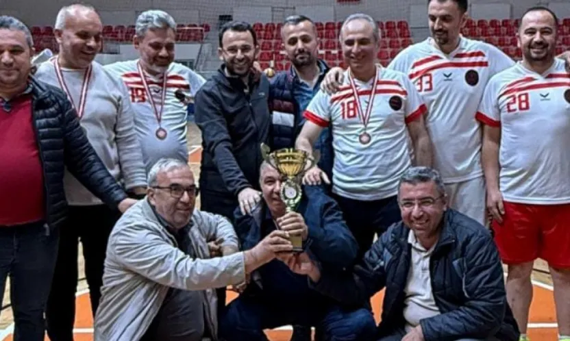 Talas'ta Filelerin Şampiyonu 'Alpagutlar' Oldu