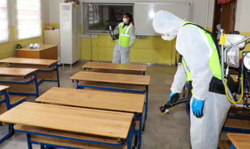 Talas'taki Okullarda Ara Tatil Temizliği