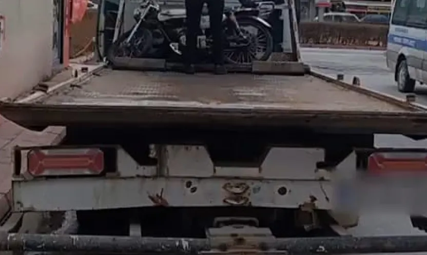 Teker kaldırarak ilerleyen motosiklet sürücüsüne 71.801 lira ceza