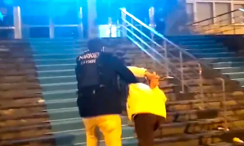 Torbacı Operasyonu: 450 gram uyuşturucuyla yakalandı