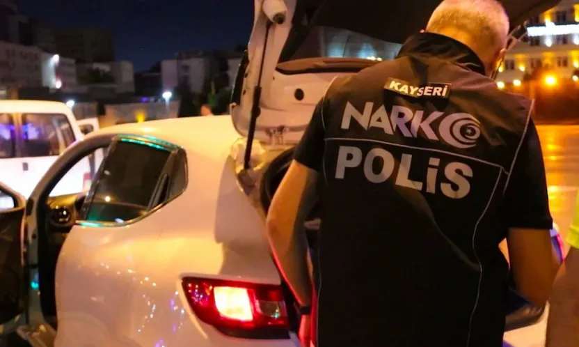 Uyuşturucu operasyonlarında 51 kişiye yasal işlem