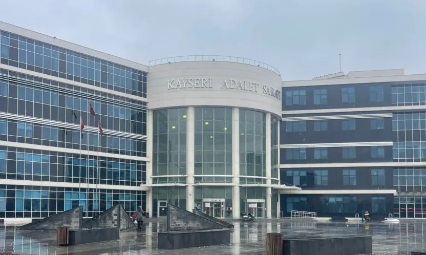 Uyuşturucu ticaretiyle yargılanan sanıklar suçlamayı reddetti