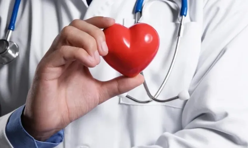 Uzmanlar uyarıyor: 'Kalp sağlığı için tuzu azalt, Akdeniz tipi beslen, stresti yönet'