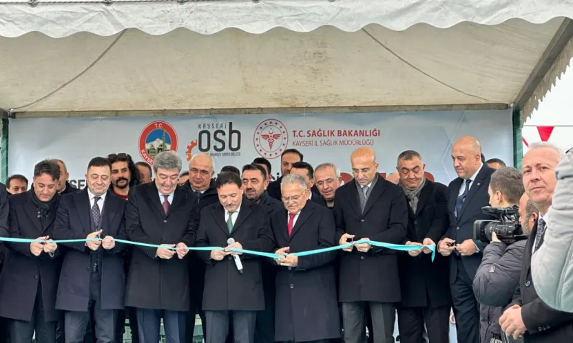 Vali Çiçek'100 bin kişinin çalıştığı böyle bir alanda sağlık merkezine ihtiyaç vardı'