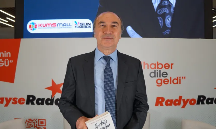 Yazar Recep Bulut, 'Teknolojinin ilerlediği bu çağda, kitapların ilgi görmesi beni memnun ediyor'