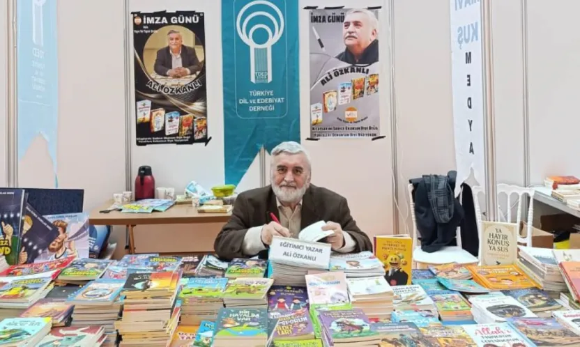 Yazarımız Ali Özkanlı, hafta sonu Kitap Fuarı'nda olacak