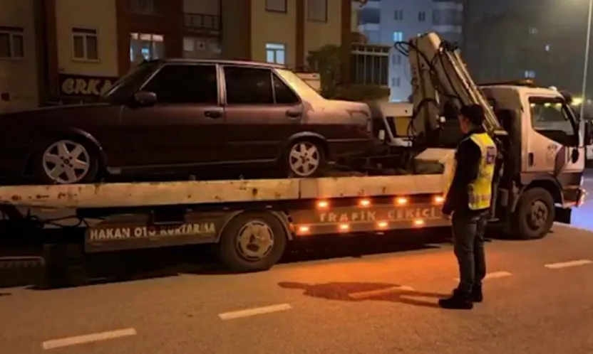 Yeni Sanayi'de drift atan araç trafikten men edildi