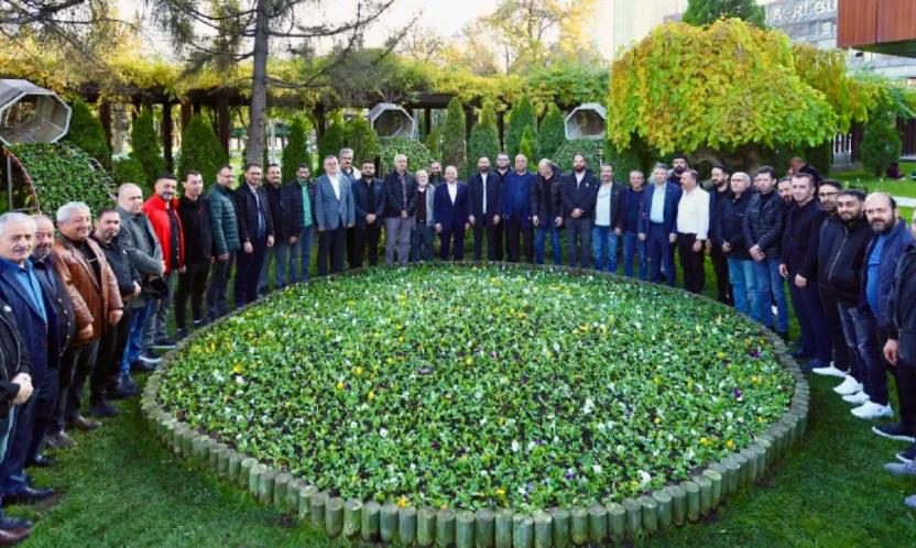 Yeraltı Çarşısı Esnafından Başkan Büyükkılıç'a Ziyaret