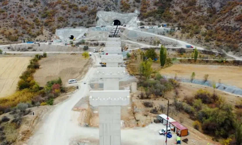 Yerköy-Kayseri YHT Projesinde Önemli İlerleme Kaydedildi