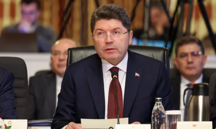 Yılmaz Tunç: 'Sivil anayasayla yola devam etmeliyiz'