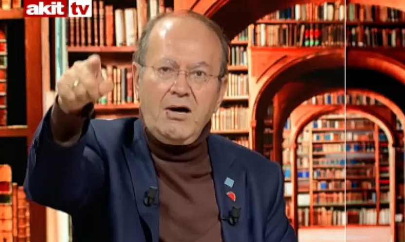 Yusuf Kaplan'dan Kayseri Lisesi'ni 'Müze'ye çevirenlere Sert Eleştiri: 'Yuh Olsun!'