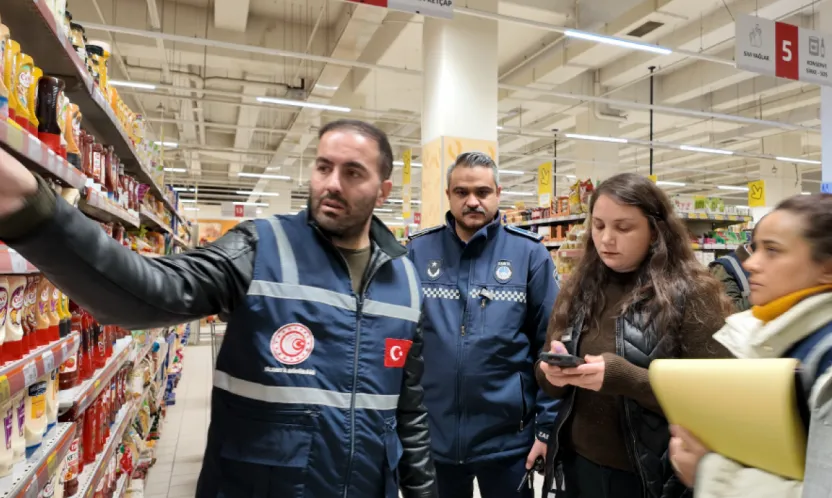 Zabıta'dan Fiyat Etiketi Denetimi